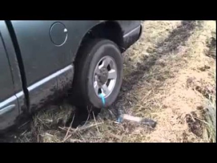 Как вытянуть машину с помощью синей изоленты в Магадане &laquo; автомагадан