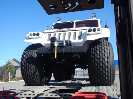 Уникальный шестиколесный вездеход отправлен в помощь спасателям Магадана в Магадане &laquo; автомагадан