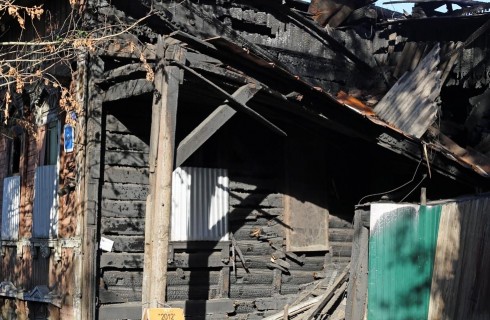 Водители большегрузов на Колыме без причины избили оленеводов и подожгли избушку в Магадане &laquo; автомагадан