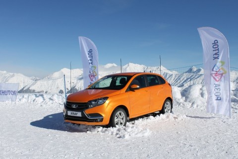 Первым покупателем Lada Xray стала известный стилист в Магадане &laquo; автомагадан