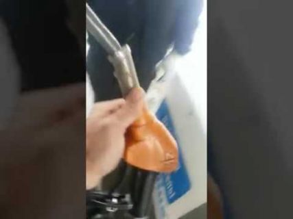 Заправка воздухом на АЗС в Магадане &laquo; автомагадан